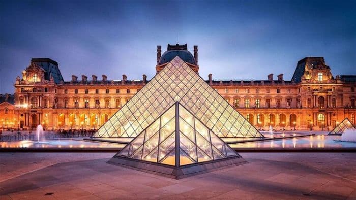 polisi_tangkap_5_tersangka_perampokan_rp16_triliun_di_museum_louvre_termasuk_dalangnya
