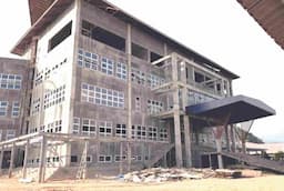 proyek_rp79_miliar_mangkrak_kantor_bupati_tapteng_sarat_dugaan_korupsi_