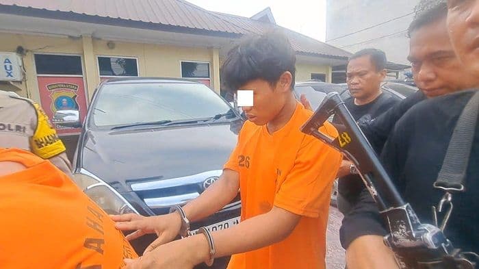 satu_dari_tiga_pencuri_steling_burger_di_tembung_ditangkap_dua_masih_buron