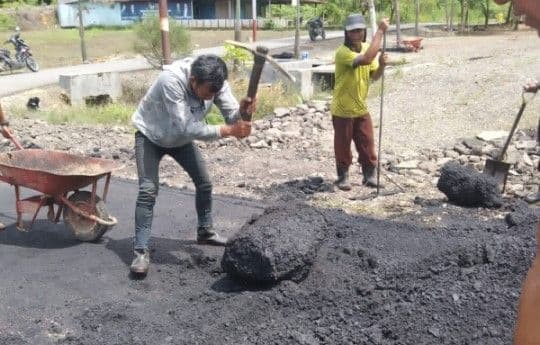ketua_dpc_partai_demokrat_nias_utara_minta_proyek_pemeliharaan_lotubogaliawaai_diaudit_