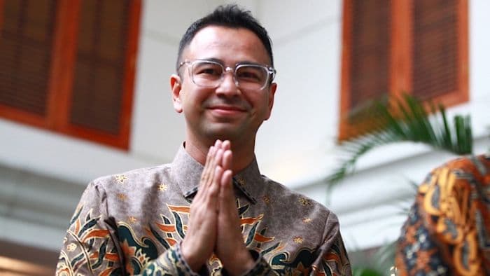 pejabat_diminta_naik_angkutan_umum_seminggu_sekali_raffi_ahmad_angkat_bicara