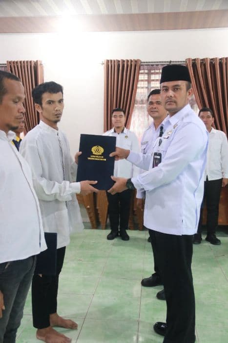 hari_lebaran_2025_dua_napi_lapas_tanjung_balaiasahan_bebas