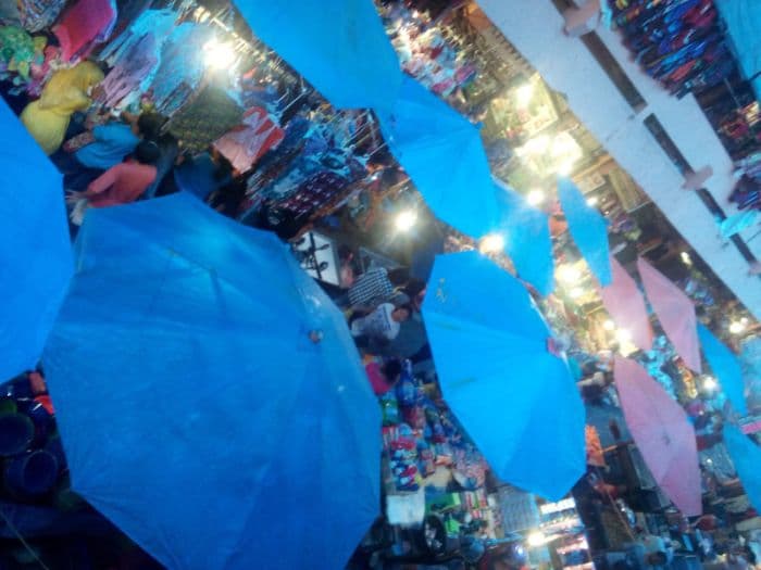 pedagang_pakaian_pasar_horas_mengeluh_omset_turun_drastis_libur_idulfitri_2025_
