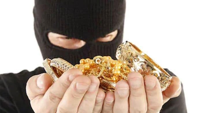 polres_dairi_tangkap_tiga_pencuri_emas_dan_berlian_senilai_rp700_juta