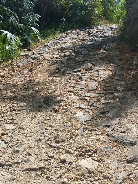 proyek_jalan_rp219_juta_di_dairi_diduga_sarat_korupsi_warga_soroti_kualitas_buruk
