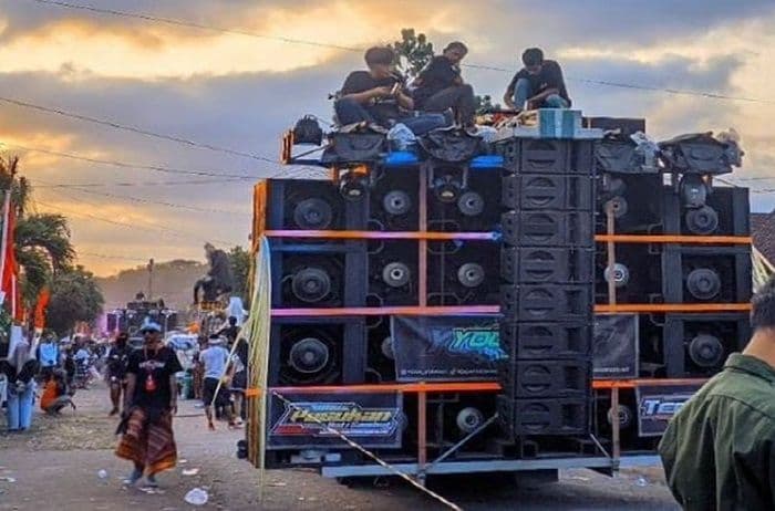 emil_dardak_tegaskan_aturan_sound_horeg_antara_hiburan_ketertiban_dan_nilai_agama