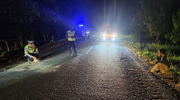 polisi_buru_sopir_truk_yang_kabur_usai_tewaskan_wanita_paruh_baya_di_simalungun