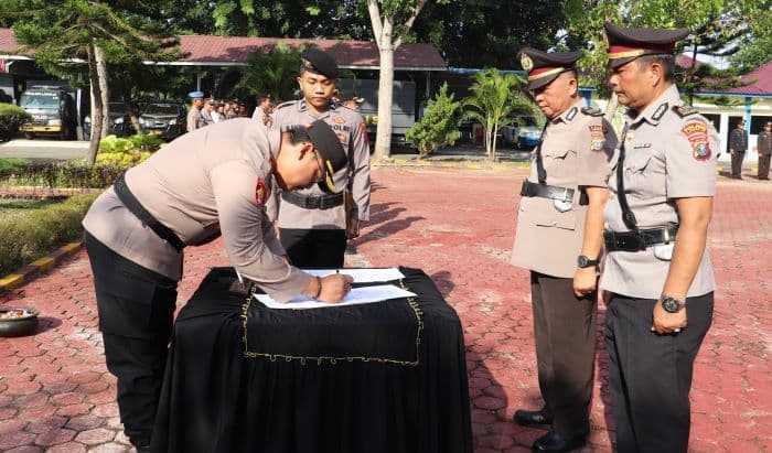 sertijab_polres_langkat_kapolsek_hinai_dan_kasi_humas_dapat_tugas_baru