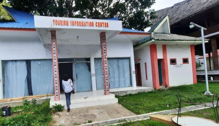 toilet_di_pagoda_terkunci_paskibra_parapat_terpaksa_gunakan_fasilitas_kantor_lurah