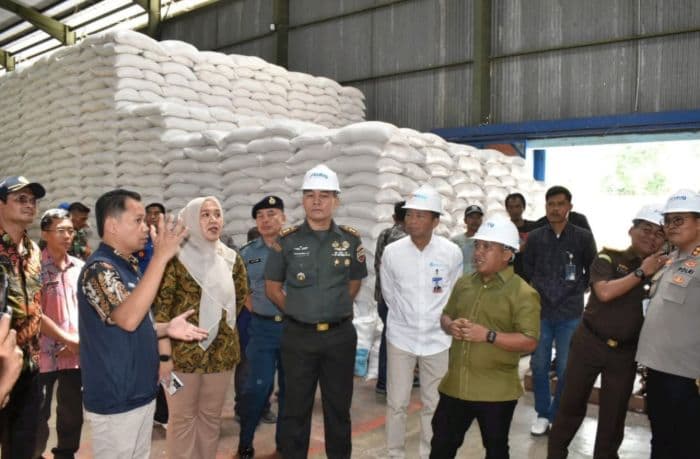 wali_kota_akhmad_antisipasi_lonjakan_harga_dan_praktik_penimbunan_bahan_pangan_di_sibolga
