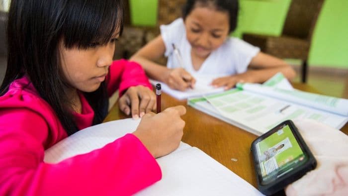 madrasah_di_jakarta_wajib_belajar_daring_1_september_2025_sekolah_umum_menyesuaikan