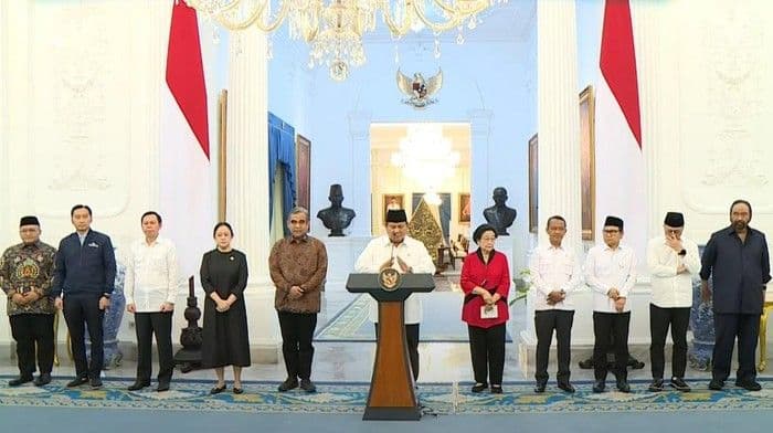 prabowo_dpr_ri_cabut_tunjangan_dan_moratorium_kunjungan_kerja_luar_negeri