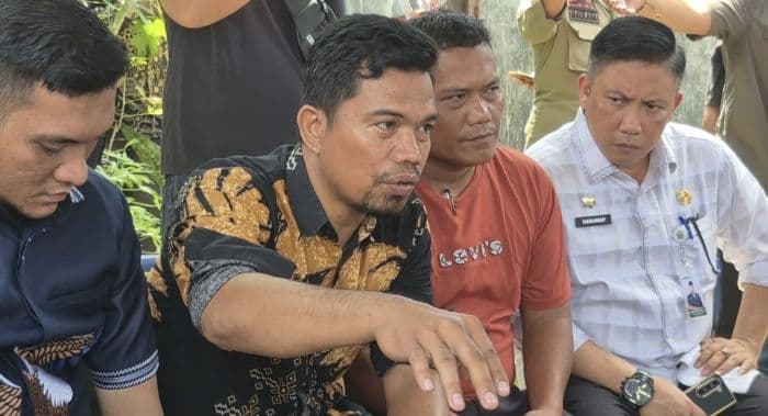 bobby_nasution_janji_angkat_sopian_jadi_pppk_paruh_waktu