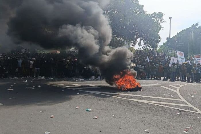 dprd_pati_tolak_pemakzulan_bupati_sudewo_hanya_pdip_yang_setuju