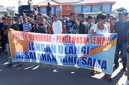 dprd_tapteng_didesak_bentuk_pansus_usut_dugaan_korupsi_pembangunan_kantor_bupati_mangkrak