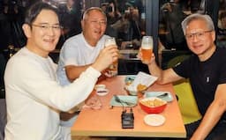 momen_langka_tiga_konglomerat_dunia_nongkrong_bareng_makan_ayam_goreng_di_seoul