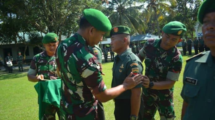 101_anggota_kodim_0204_deli_serdang_naik_pangkat