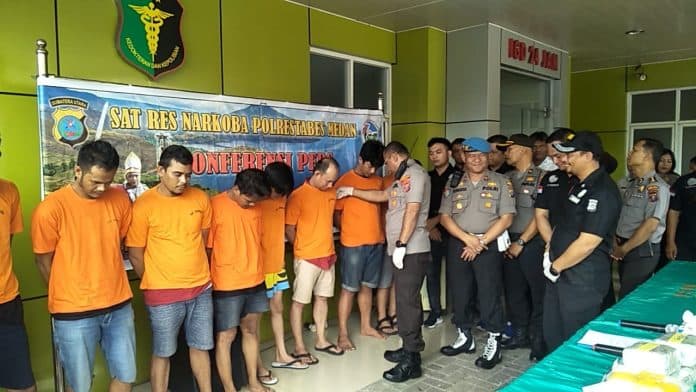 10_kg_sabu_dan_5500_ekstasi_diamankan_polrestabes_medan_tembak_mati_bandar_narkotika