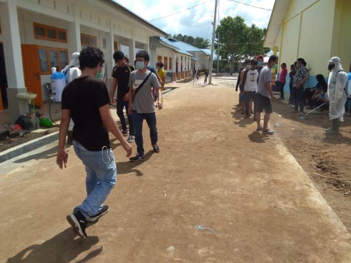 119_tki_ilegal_mendarat_di_tanjung_tiram_langsung_dikarantina