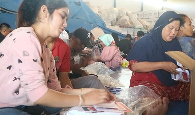 11_juta_surat_suara_pilkada_di_asahan_sudah_dilipat_kpu_akui_ada_kekurangan