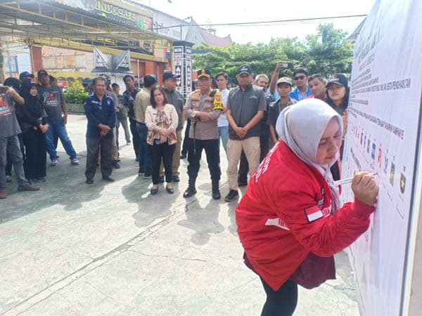 11_parpol_di_siantar_absen_di_deklarasi_kampanye_damai