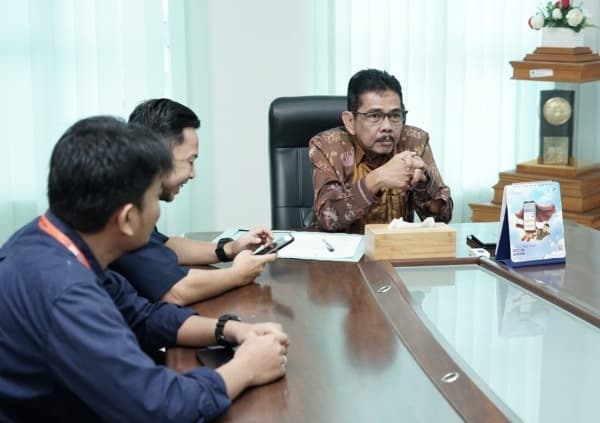 12280_kpm_di_tebing_tinggi_bakal_terima_bantuan_beras_pemerintah
