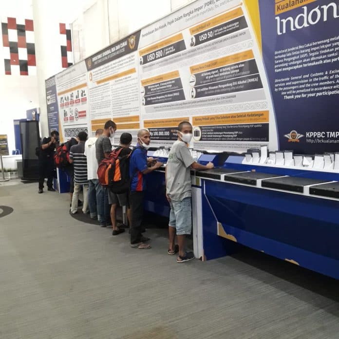 152_tki_ilegal_dideportasi_dari_malaysia_melalui_bandara_kualanamu