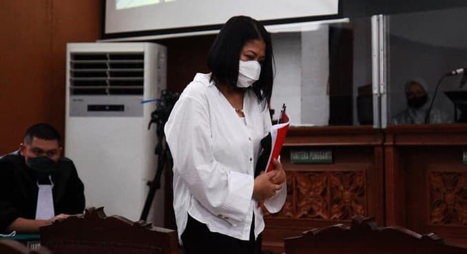 15_menit_berdua_di_kamar_putri_candrawathi_ngaku_suruh_yosua_resign