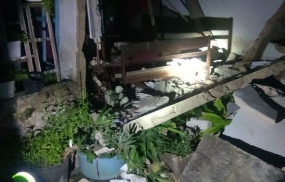 15_rumah_warga_di_kepulauan_tanimbar_maluku_rusak_usai_gempa_m_79