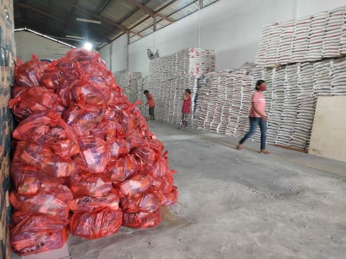 190_kk_warga_tuna_netra_di_medan_tak_dapat_bansos_dprd_kecewa