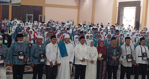 1952_jemaah_embarkasi_haji_medan_tiba_di_tanah_suci