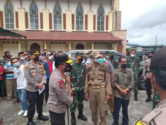 200_desa_di_taput_gelar_pilkades_kapoldasu_jaga_persaudaraan