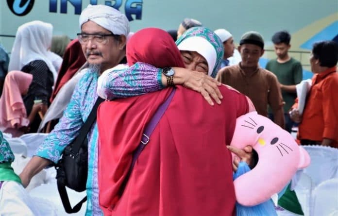 203_jamaah_haji_tiba_di_simalungun_kemenag_tunda_cerita_tentang_makkah_dan_madina_berikan_waktu_istirahat