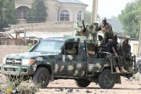 20_orang_petugas_keamanan_nigeria_dibunuh_lalu_dibakar