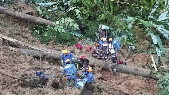 23_orang_tewas_akibat_bencana_tanah_longsor_malaysia