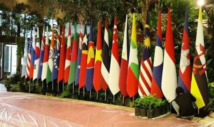 29_jalan_di_jakarta_sistem_buka_tutup_selama_ktt_asean_ke_43