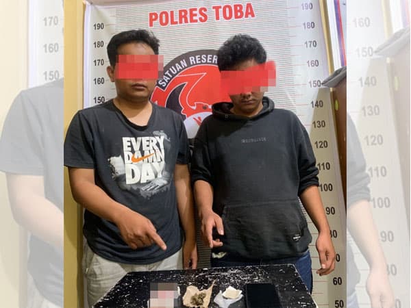 2_pecandu_ganja_ditangkap_di_warung_pasar_laguboti
