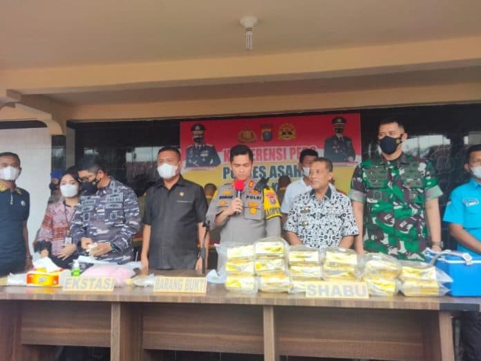 2_pria_pembawa_sabu_159_kg_dari_malaysia_diamankan_polisi