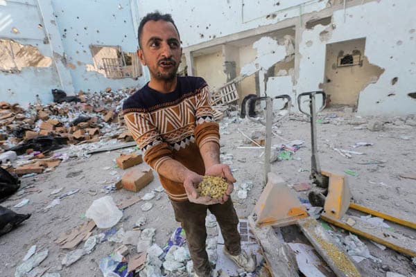 2_serangan_terpisah_israel_di_gaza_tewaskan_29_warga_palestina_yang_sedang_antre_bantuan