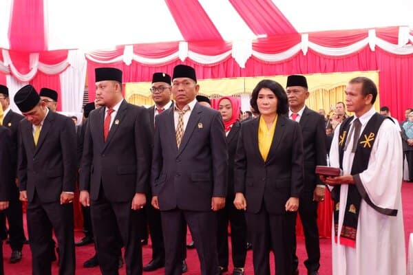 30_anggota_dprd_padangsidimpuan_periode_2024_2029_dilantik