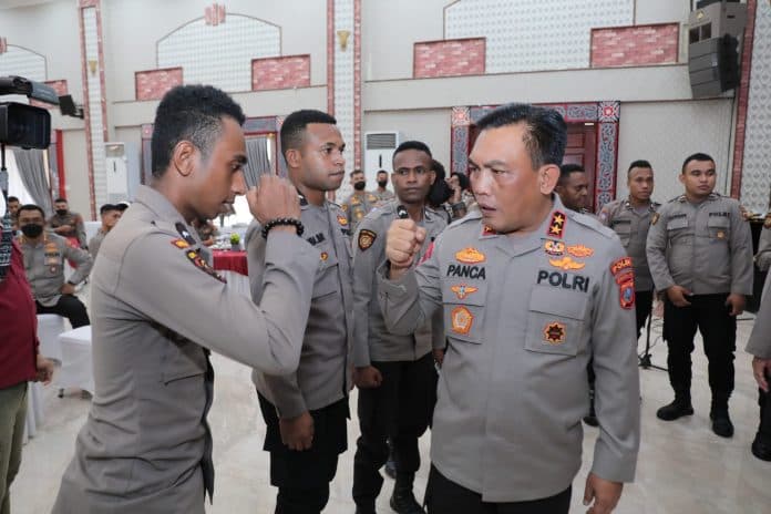 30_bintara_noken_pupua_dan_papua_barat_selesai_tugas_di_sumut_panca_jadilah_polisi_yang_diharapkan_masyarakat