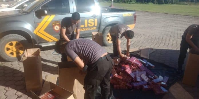 34_kardus_rokok_tanpa_cukai_diamankan_polres_palas
