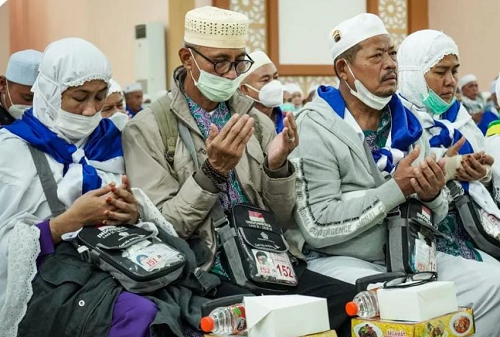 3519_jamaah_haji_debarkasi_medan_sudah_tiba_di_tanah_air