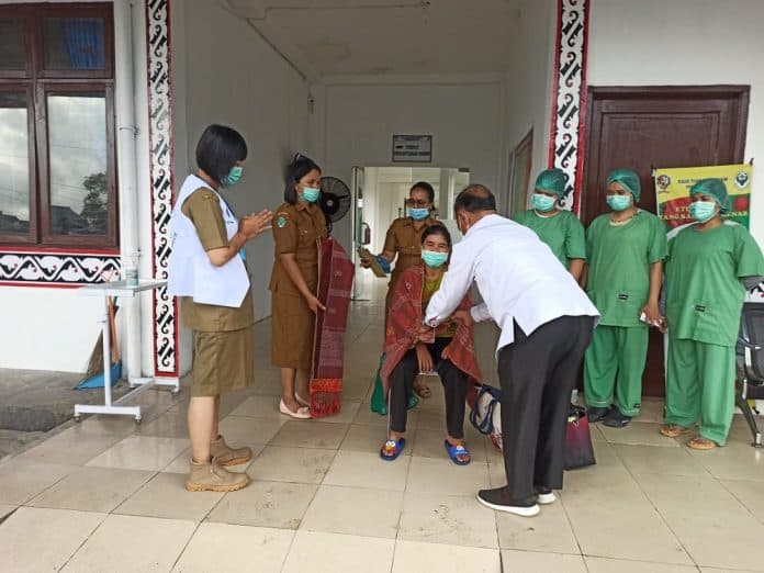 35_hari_dirawat_satu_pasien_positif_covid_19_di_simalungun_sembuh