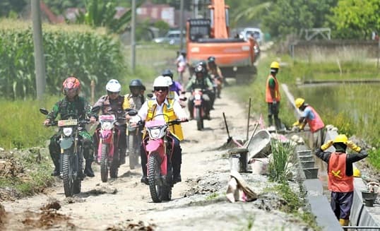 35_tahun_tak_tersentuh_perbaikan_jalan_penghubung_kecamatan_siantar_dan_gunung_maligas_segera_diperbaiki