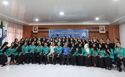 39_wisudawan_profesi_gizi_fakultas_teknik_unimed_dikukuhkan
