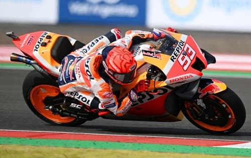 3_kali_terjatuh_di_sesi_pemanasan_marquez_gagal_balapan_di_motogp_mandalika_2022
