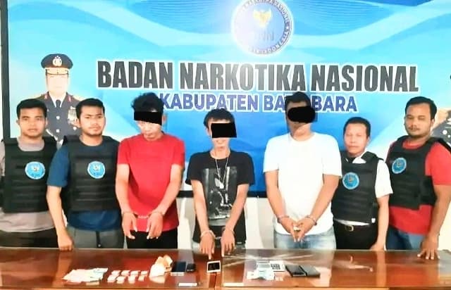 3_terduga_bandar_diciduk_bnnk_batu_bara_sita_135_gram_sabu