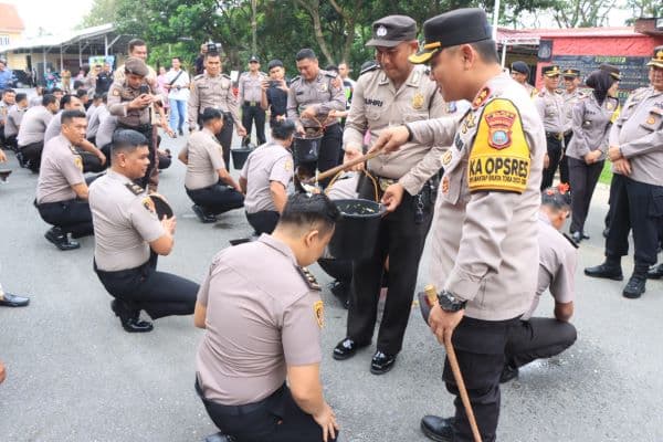 45_personel_polres_binjai_naik_pangkat_ini_pesan_kapolres