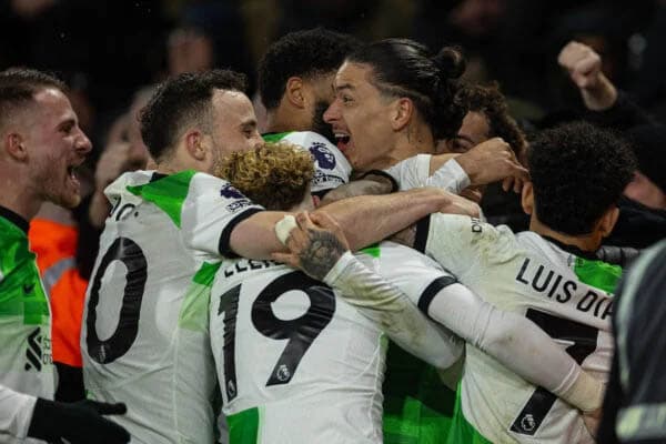 4_gol_dari_jota_dan_nunez_pertahankan_liverpool_di_puncak_klasemen